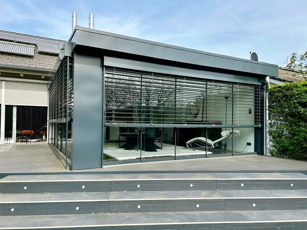 walls of moveable glass